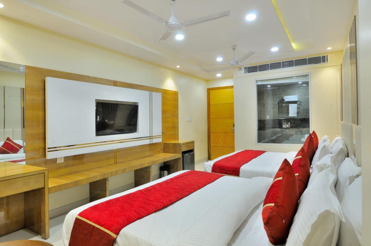 Hotel Worth Newly Bulit - Új-Delhi Kültér fotó