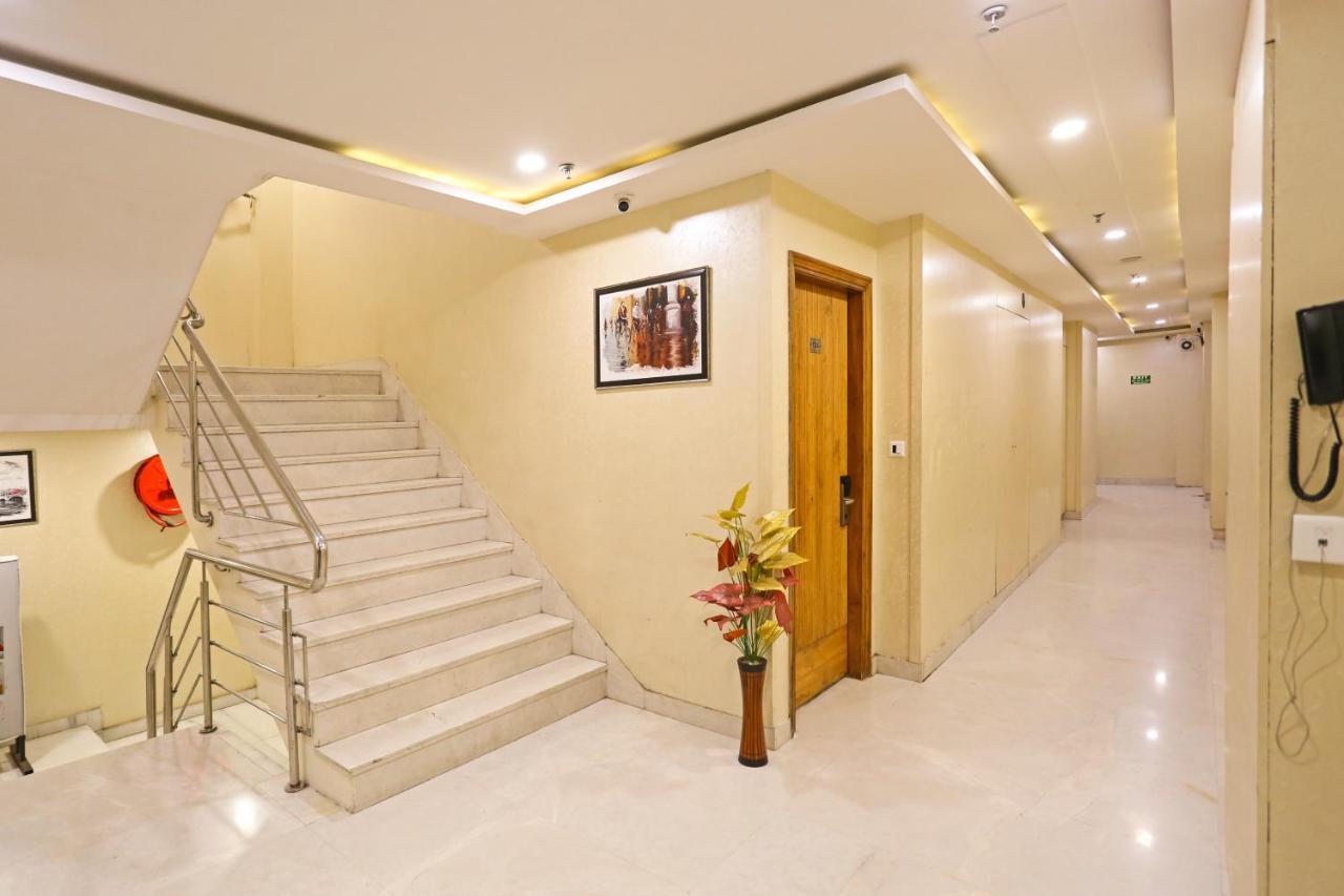 Hotel Worth Newly Bulit - Új-Delhi Kültér fotó
