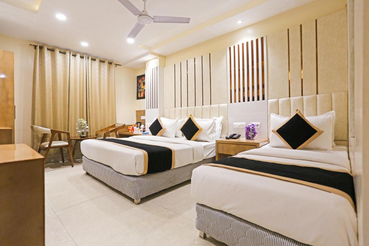 Hotel Worth Newly Bulit - Új-Delhi Kültér fotó