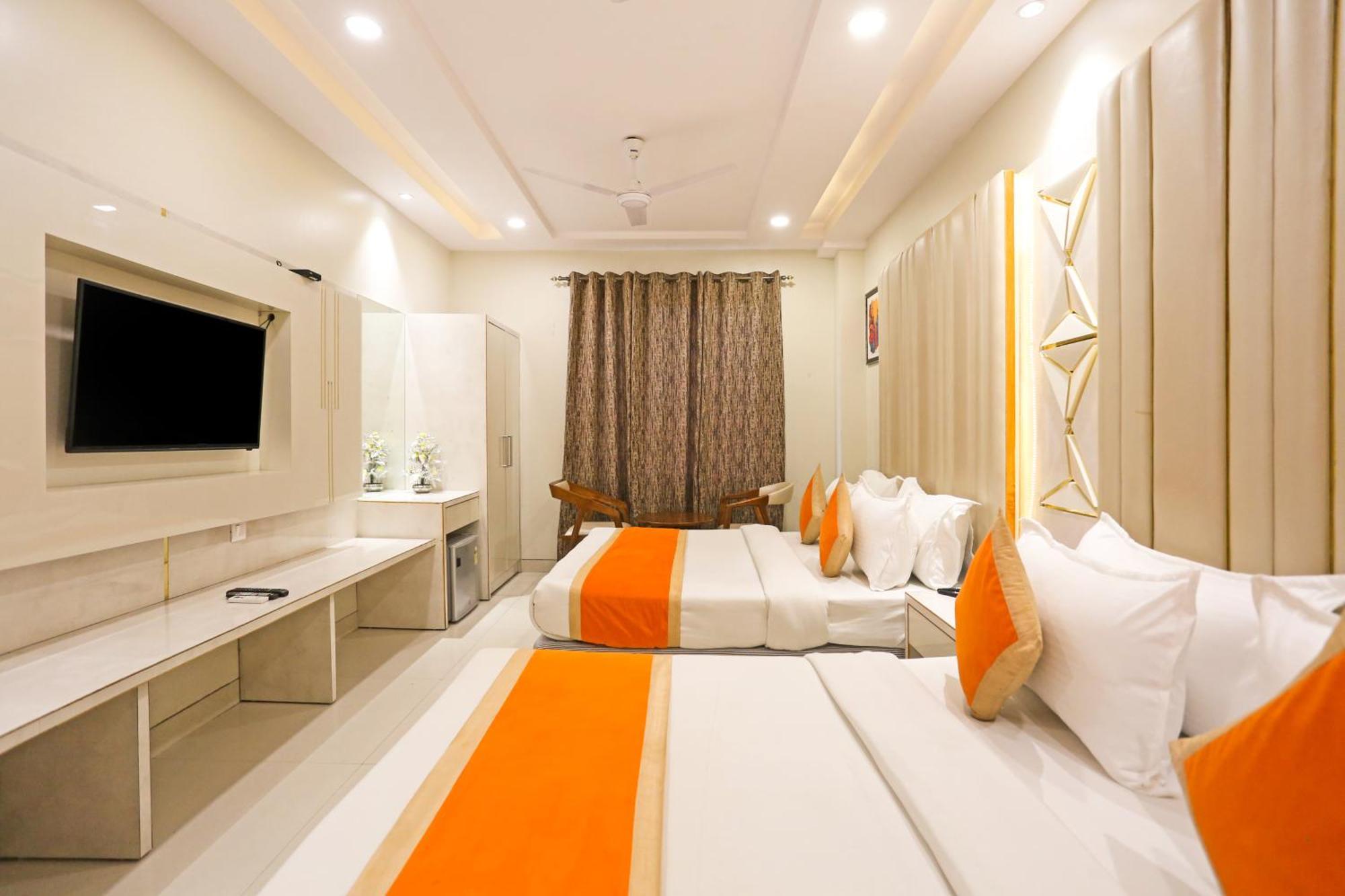 Hotel Worth Newly Bulit - Új-Delhi Kültér fotó